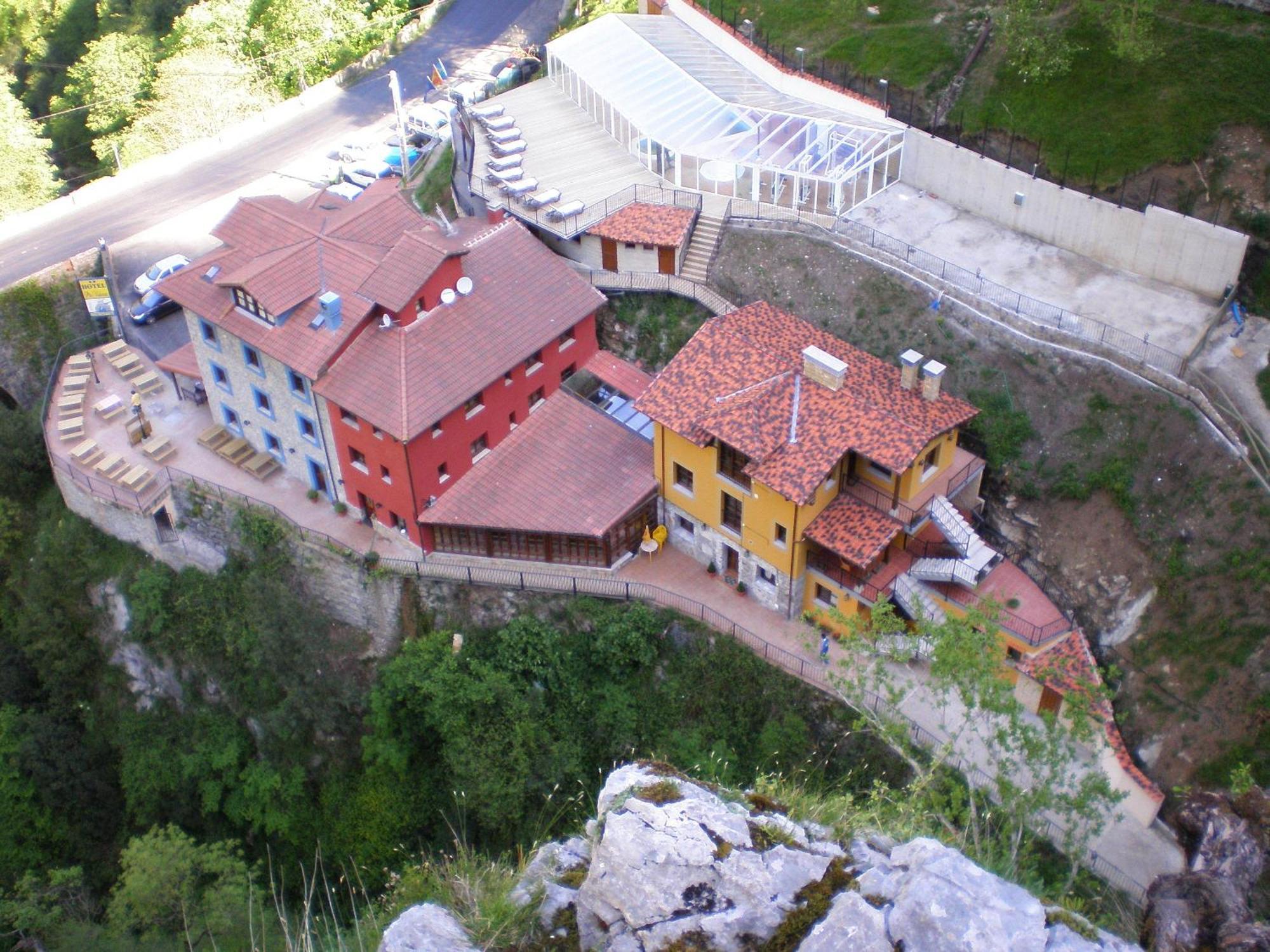 Amieva Hotel Puente Vidosa מראה חיצוני תמונה
